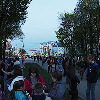 8 мая, накануне 69-й годовщины Дня Победы, в Калуге прошло шествие 