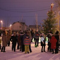 Накануне Нового года, 30 декабря, в малоэтажной застройке Яглово, на территории ТОС Яглово состоялась торжественная Новогодняя ёлка